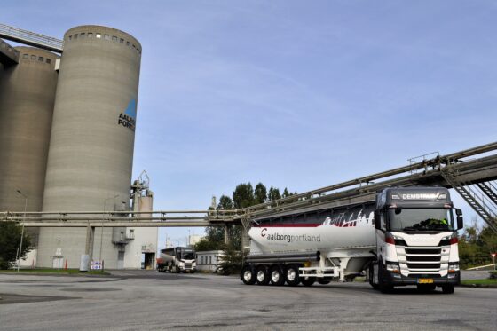 Transport af cement
