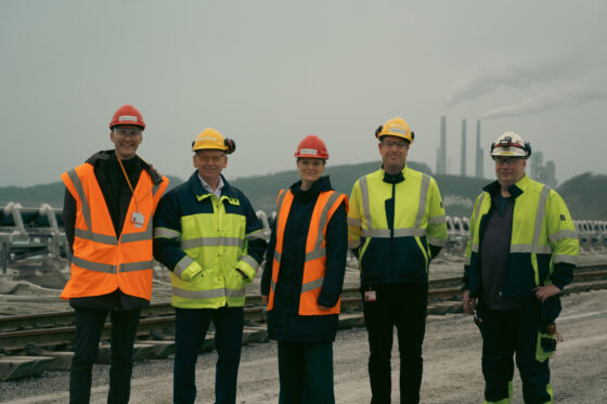 Beskæftigelsesministeren på besøg hos Aalborg Portland